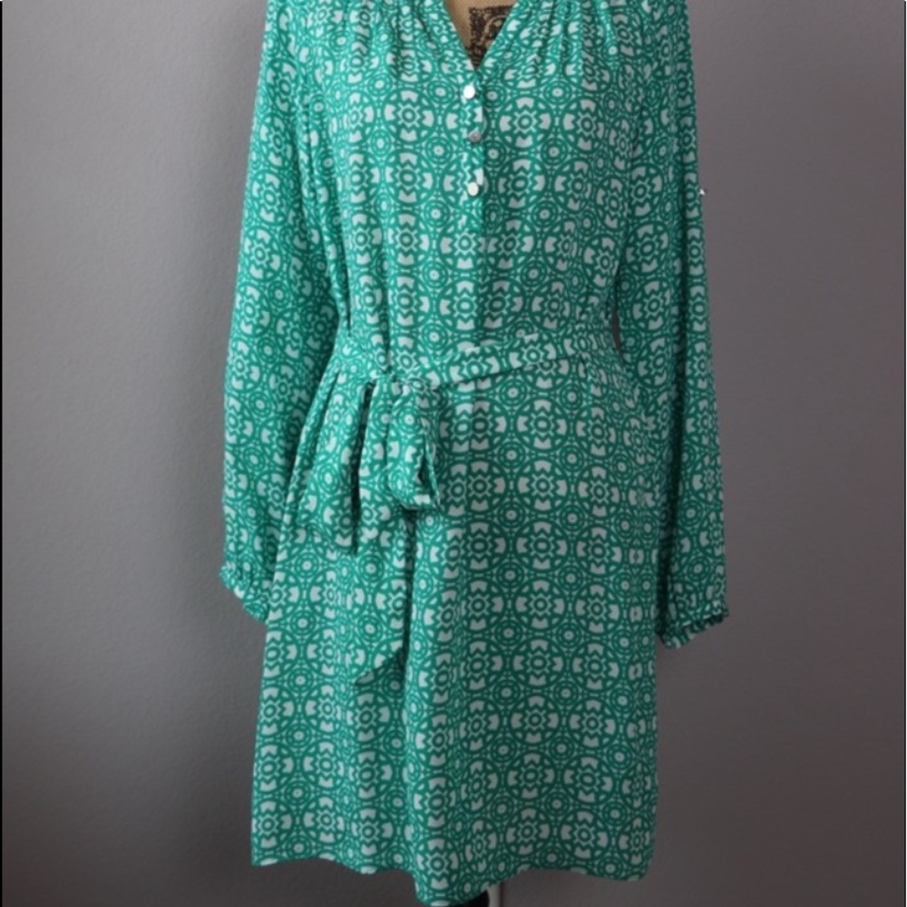 Banana Republic green and white patterned dress